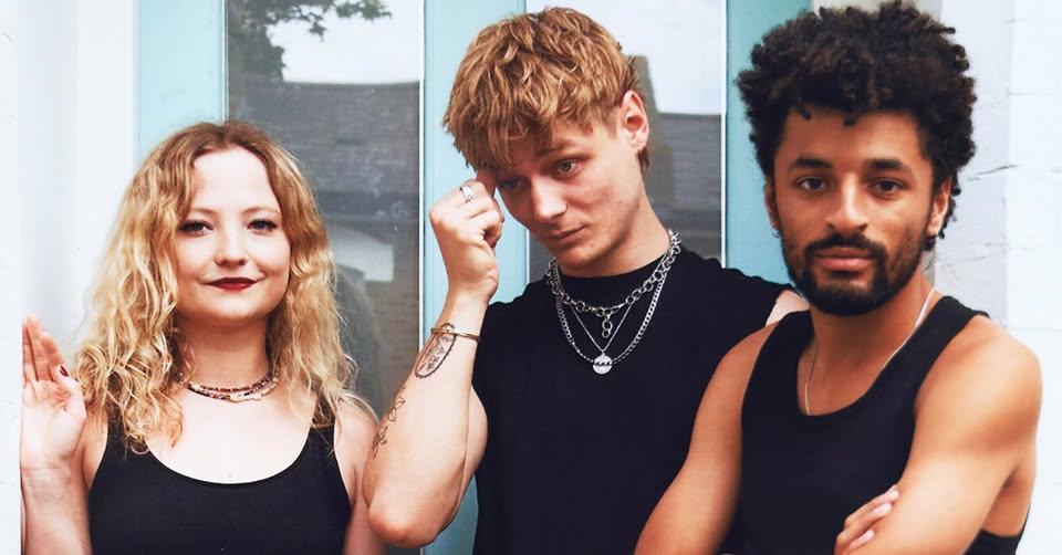 ALIEN CHICKS + PLAIINS | Hannover