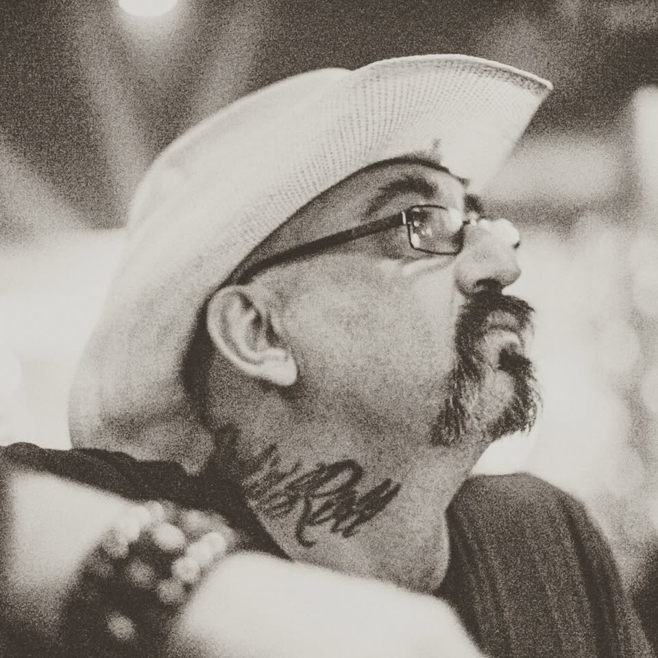 Glen Clarke [D] Akustik-Set im Biergarten