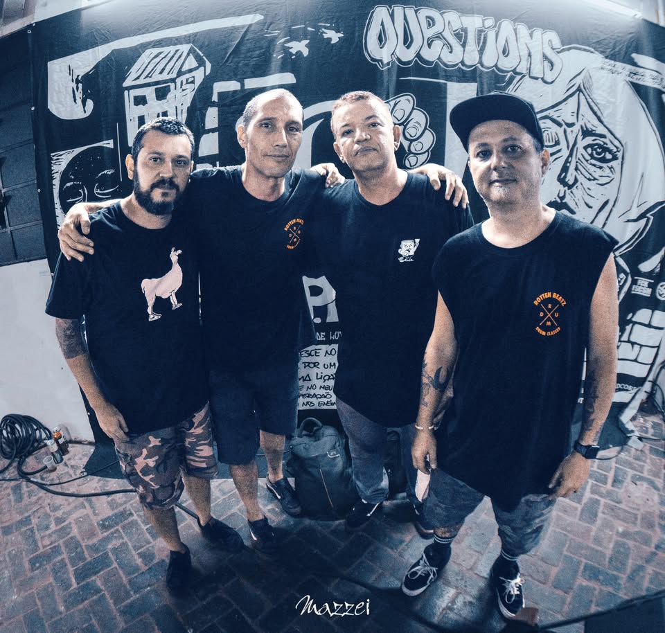 Questions [BRA] / Moral Fever [D] / Offside [D]