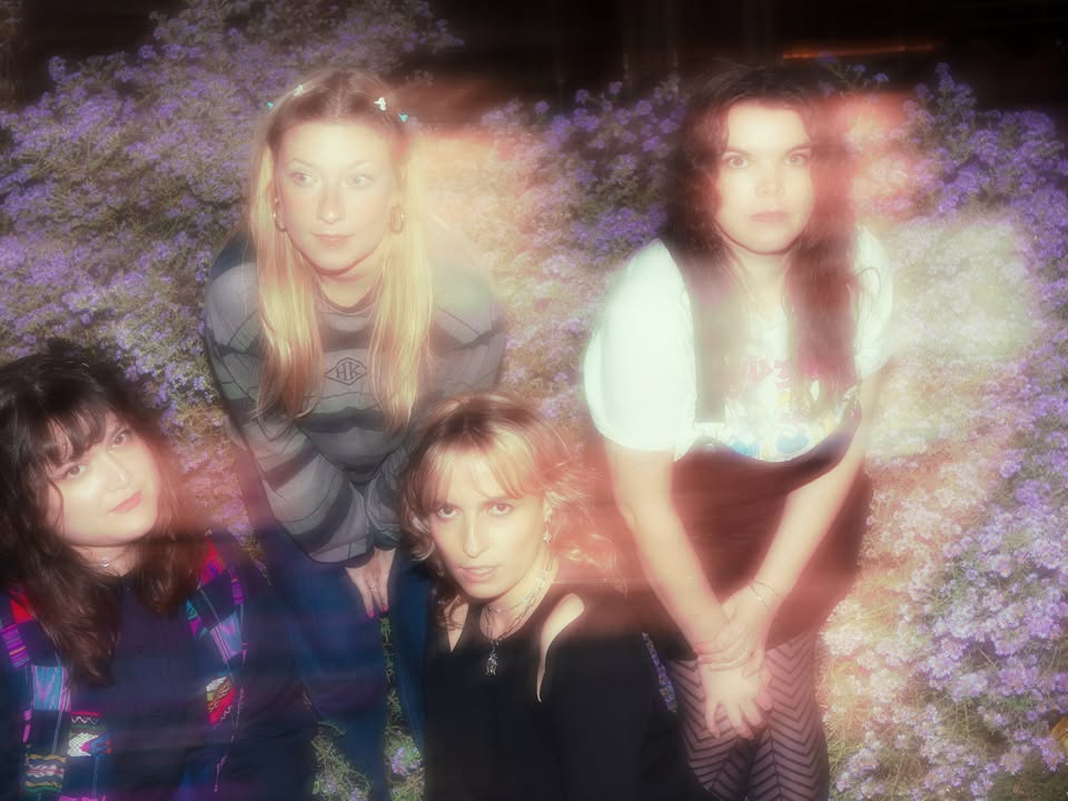 Batbait - Working In The Garden Tour - Support: Hi Mum - Hamburg / Goldener Salon