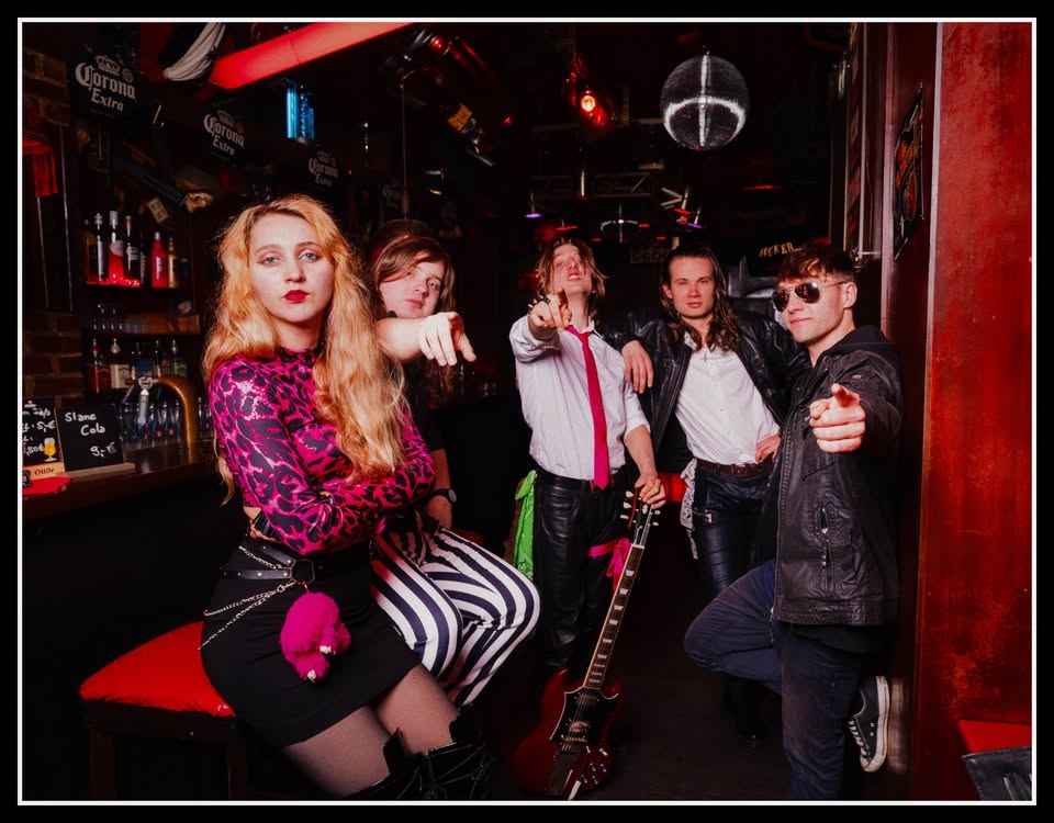 HARDROCK METAL NIGHT: THE GREY, SICK LICK UND ACRINOR