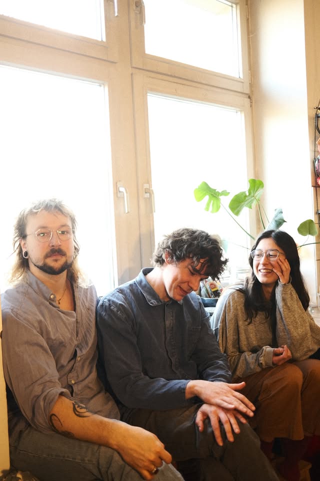 Weavers Gallery- Folk/Jazz