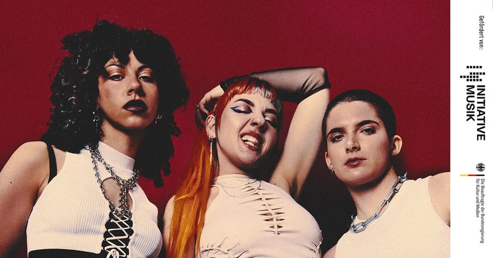 Ruby Tuesday | GRANDMA´S ASHES