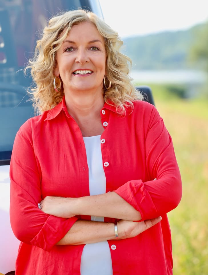 BETTINA TIETJEN „Tietjen sucht das Weite“ in Kiel