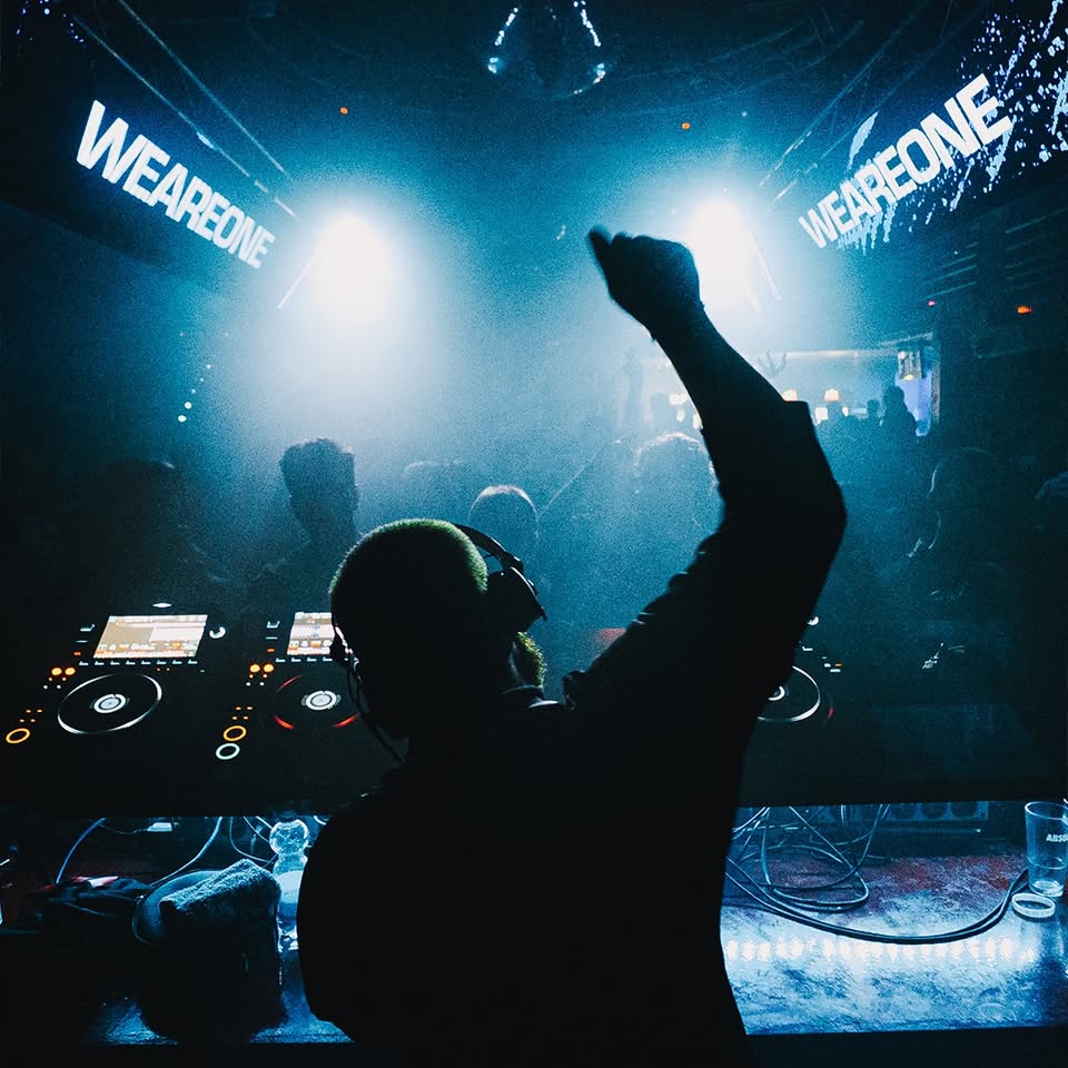 WE ARE ONE x MTW - Tanz in den Mai w/ AMBAM b2b FRANKY B