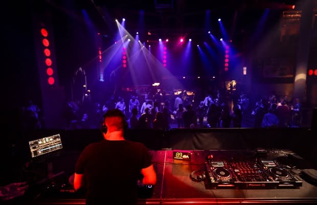 Saisonstart! Mellow Weekend - hosted by Leo Yamane